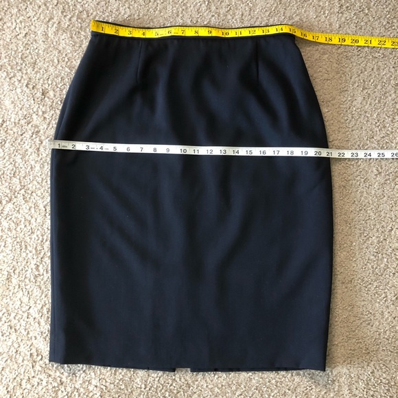 Dana Buchman 100%Wool Skirt 12 Pencil Classic Navy - Picture 4 of 10
